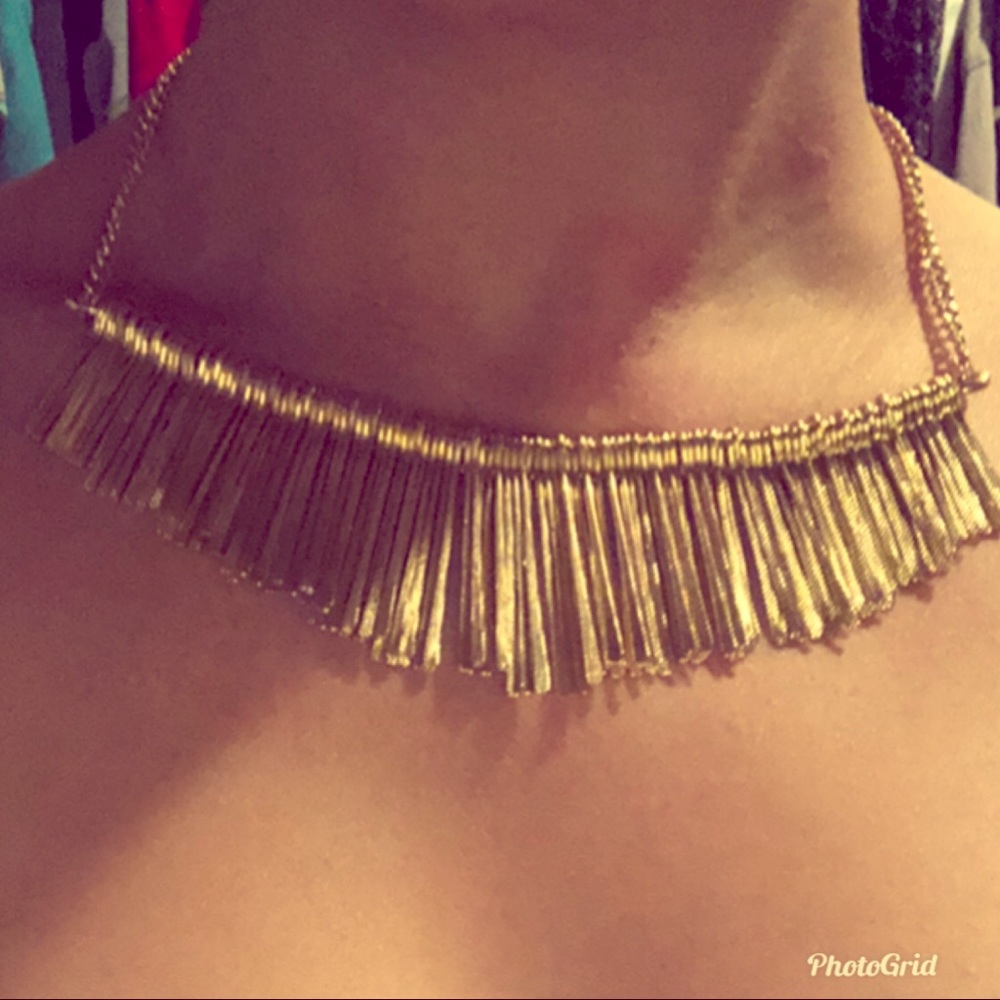 Express necklace